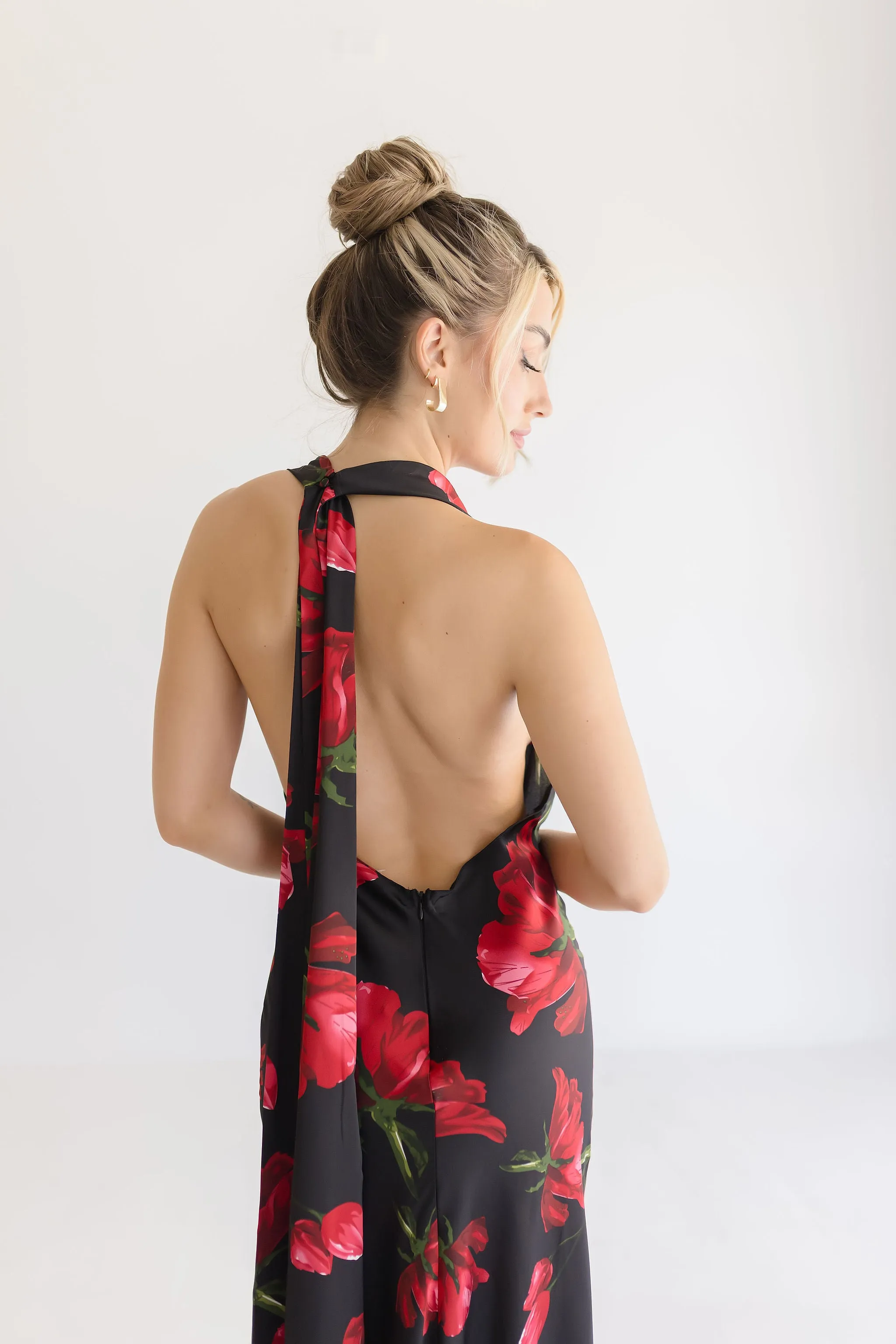 Cher Open Back Halter Tie Floral Print Maxi Dress Black