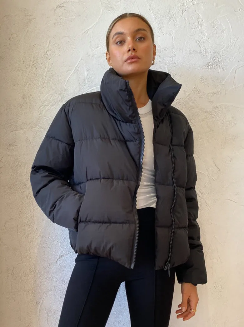 Jupiter Puffer Jacket in Black