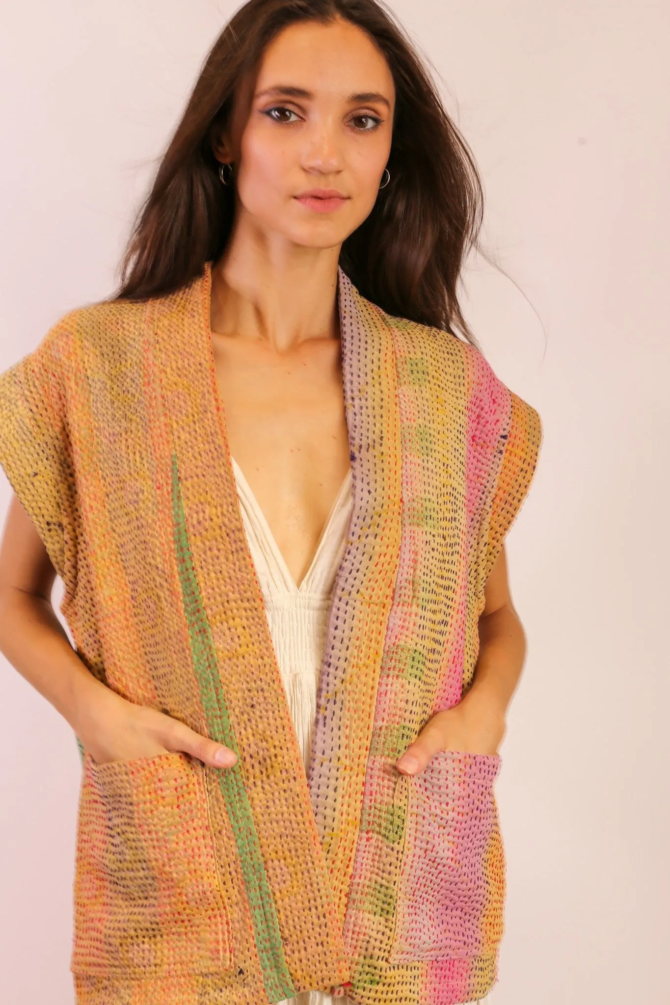 KANTHA VEST YAVAS