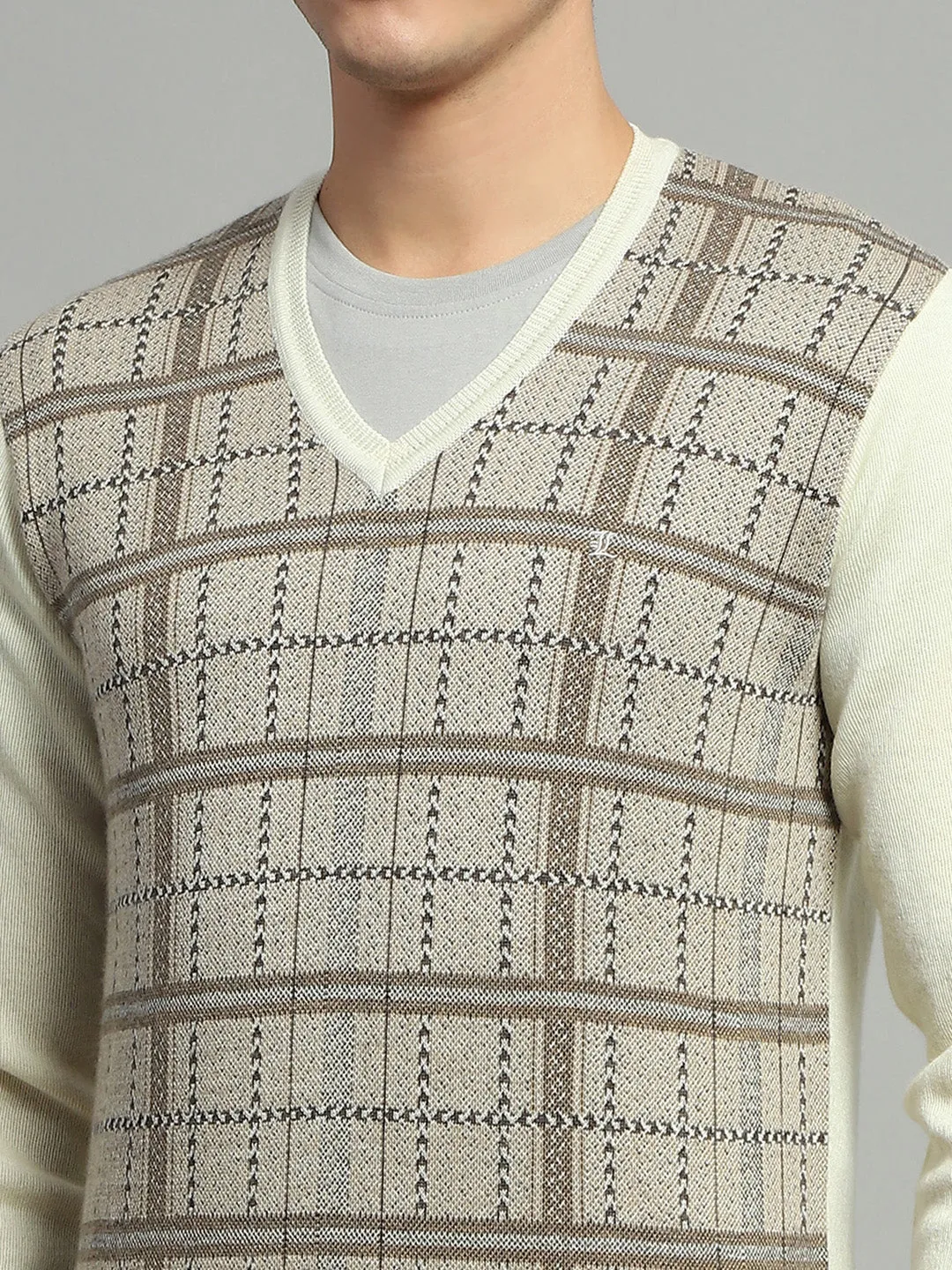 Men Cream Check V Neck Full Sleeve Pullover